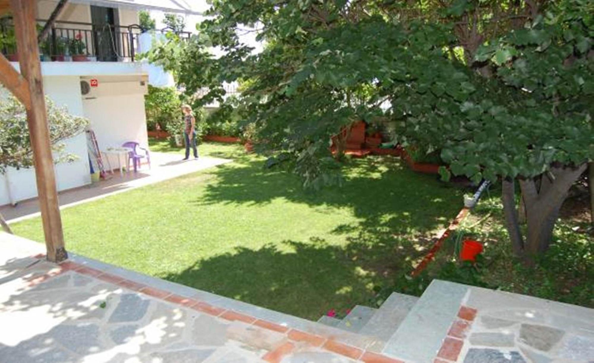 Melachrini Apartments Nea Vrasna Exterior photo