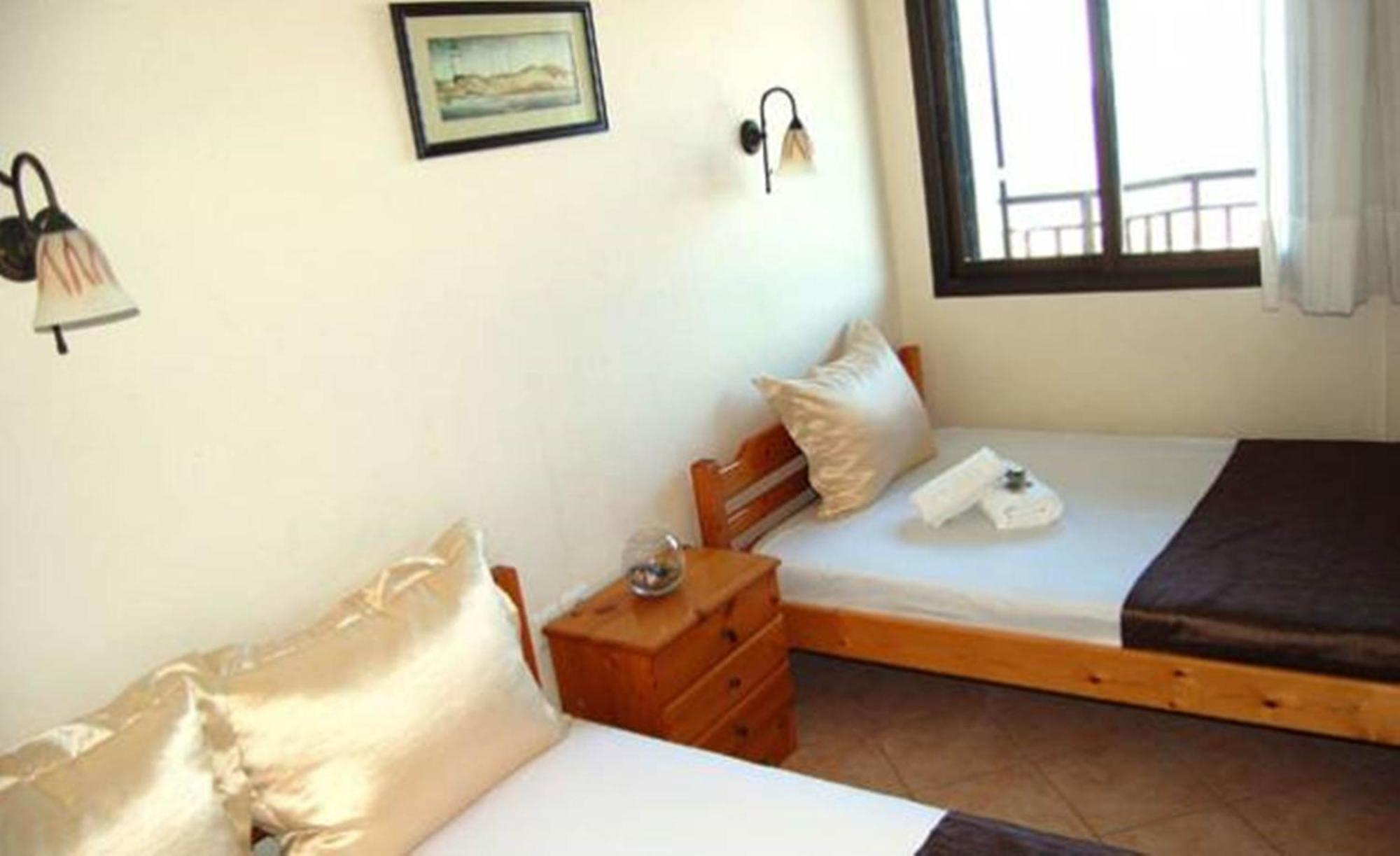 Melachrini Apartments Nea Vrasna Room photo