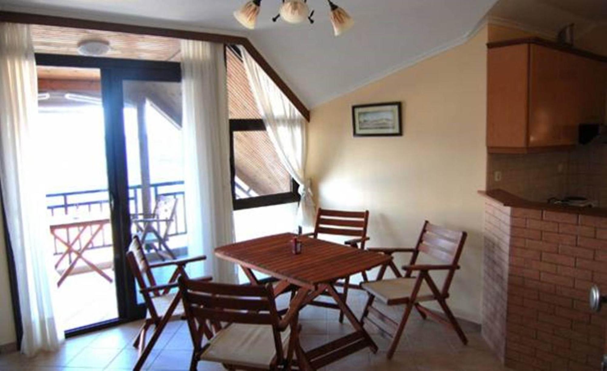 Melachrini Apartments Nea Vrasna Room photo