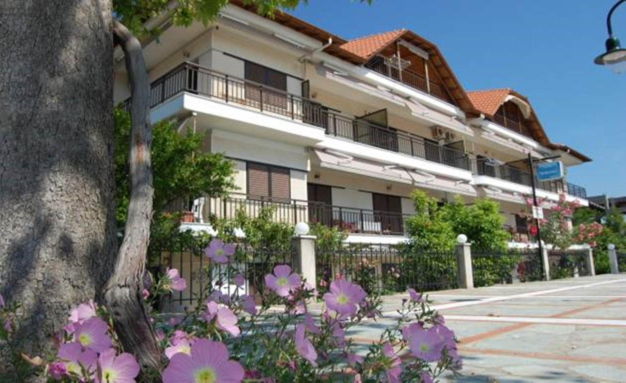 Melachrini Apartments Nea Vrasna Room photo