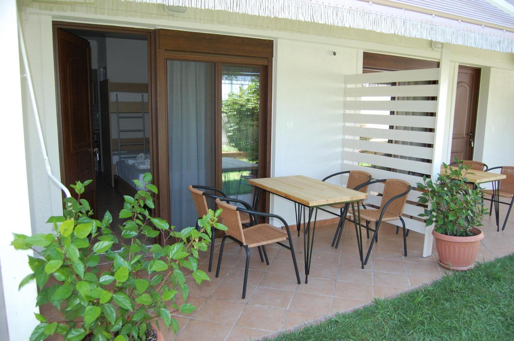 Melachrini Apartments Nea Vrasna Exterior photo